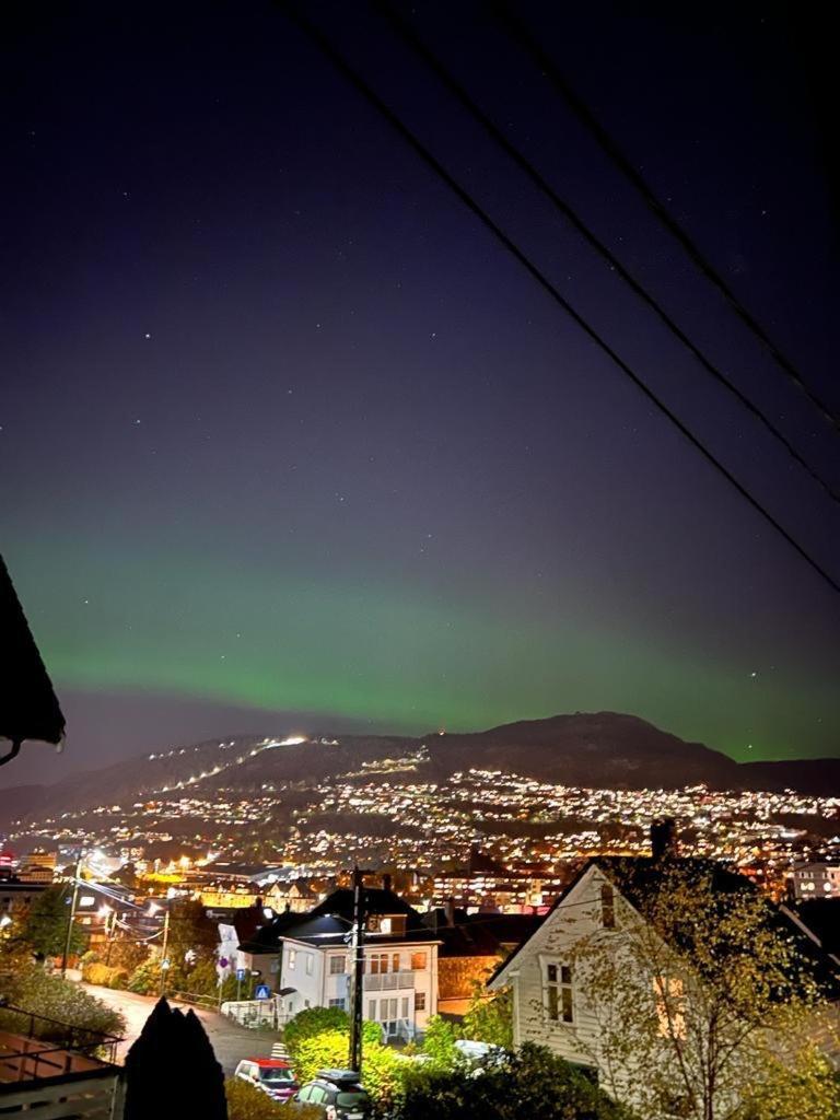 Spacious And Beautiful Apartment In Bergen With Free Parking Экстерьер фото