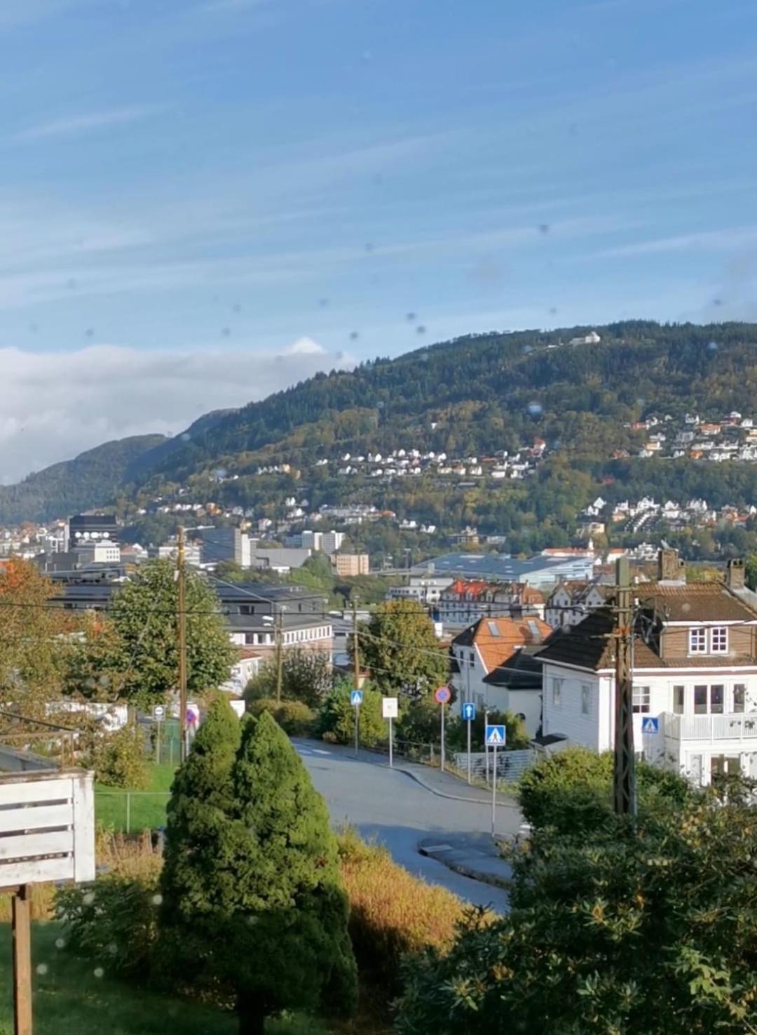 Spacious And Beautiful Apartment In Bergen With Free Parking Экстерьер фото
