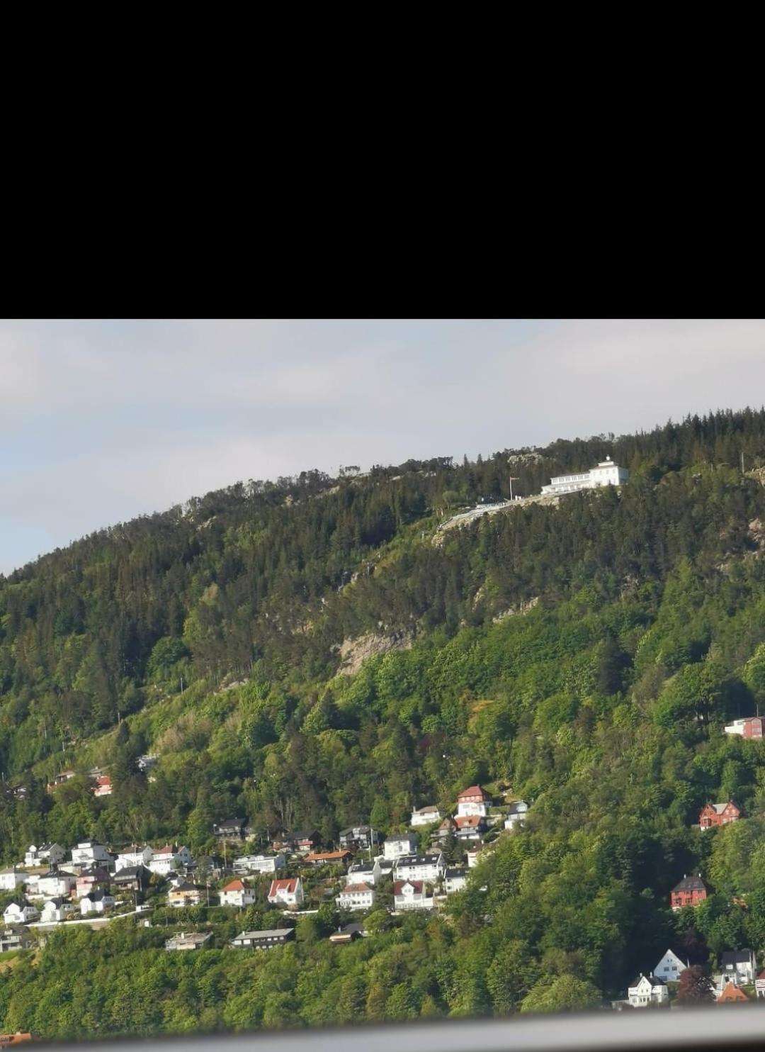 Spacious And Beautiful Apartment In Bergen With Free Parking Экстерьер фото